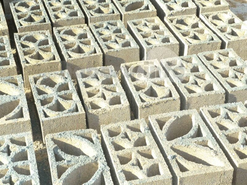 BOUTOU MERE SARL ( Fabrication de Parpaing )