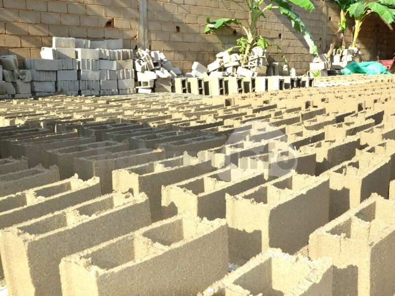 BOUTOU MERE SARL ( Fabrication de Parpaing )