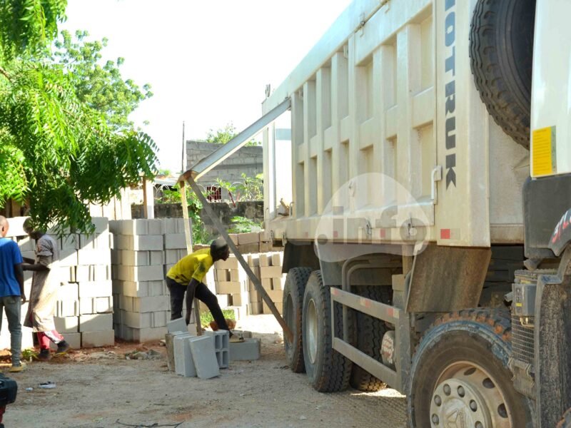 BOUTOU MERE SARL ( Fabrication de Parpaing )