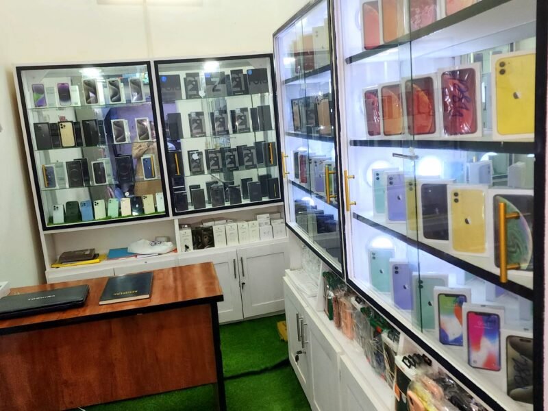 Yero Mobile Shop